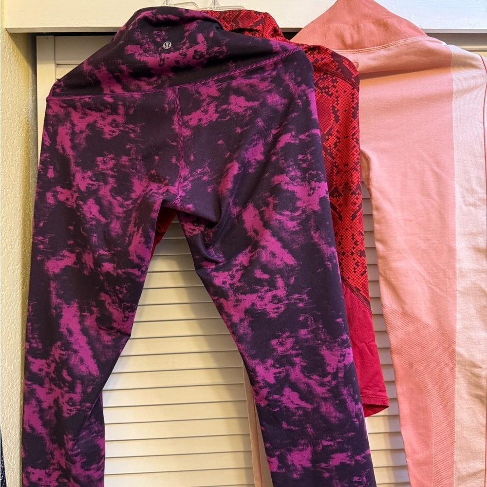 3 Lululemon Workout Leggings Crop Full length Multi Colored snake print sz M - Picture 13 of 16